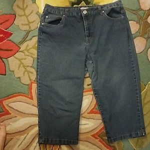 Bandolino Cropped/Capris